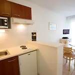 - Bordeaux - Aeroport Aparthotel 3*