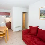 Appart hôtel Bordeaux - Aéroport 3*