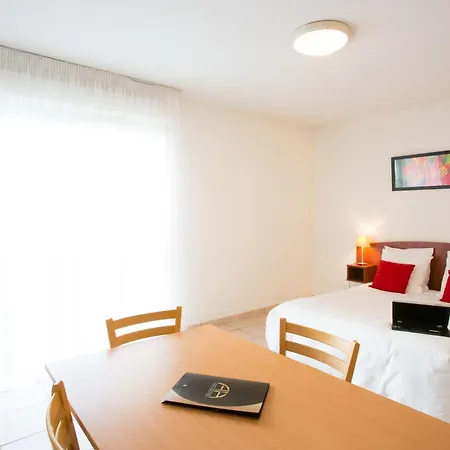 アパートホテル - Bordeaux - Aeroport 3*