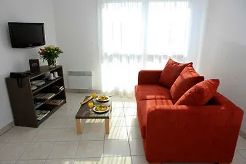Apart Otel Bordeaux - Aeroport 3*